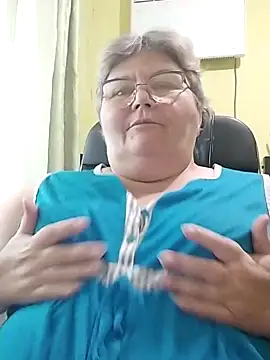 Snapshot of AlenushkaGold chatting on 19, 9, 2025 AlenushkaGold online show from 19, 9, 2025