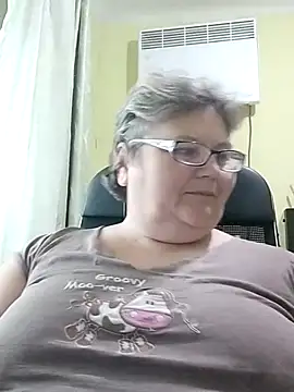 Snapshot of AlenushkaGold chatting on 16, 10, 2025 AlenushkaGold online show from 16, 10, 2025