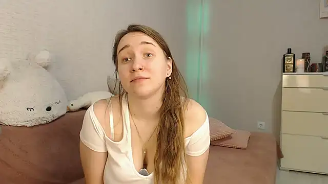 Snapshot of lovely_hayley chatting on 10, 12, 2024 lovely hayley online show from 10, 12, 2024