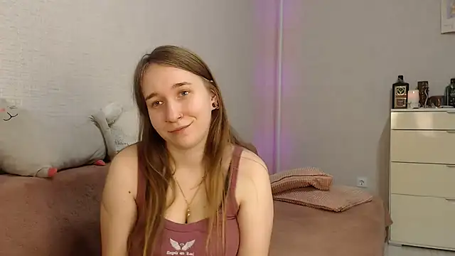 Snapshot of lovely_hayley chatting on 17, 12, 2024 lovely hayley online show from 17, 12, 2024