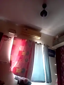 Snapshot of Aishu-tamil09 chatting on 10, 12, 2024 Aishu-tamil09 online show from 10, 12, 2024