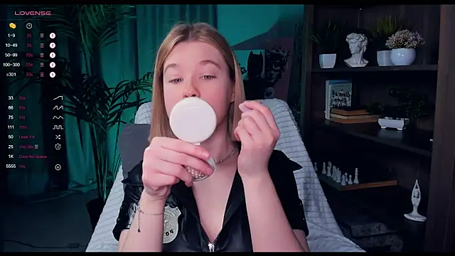 PollyHathor online show from 19, 12, 2024