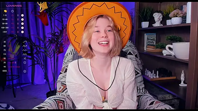 PollyHathor online show from 27, 12, 2024