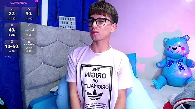 OwenBluee online show from 11, 1, 2025