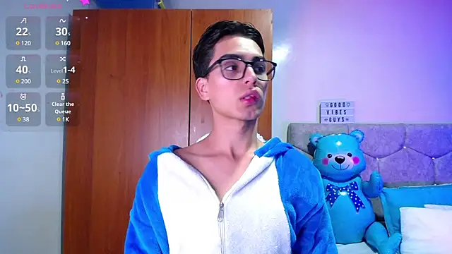 OwenBluee online show from 18, 1, 2025