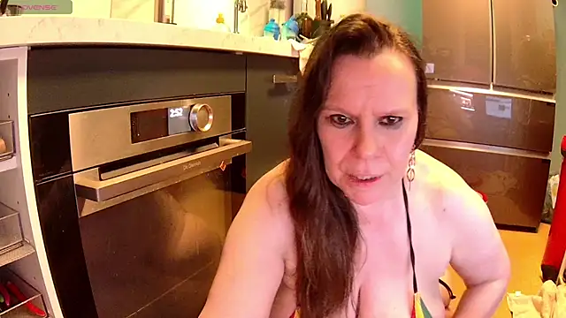 Endrocleia online show from 9, 3, 2025