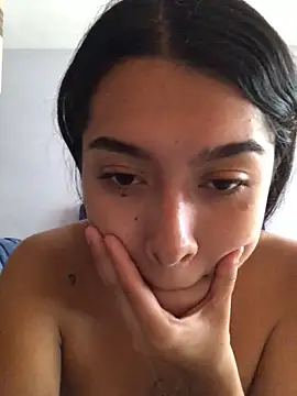 Snapshot of SweetLatiin_ chatting on 9, 2, 2025 SweetLatiin online show from 9, 2, 2025