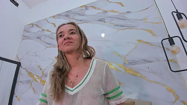 penelope handaos online show from 18, 1, 2025