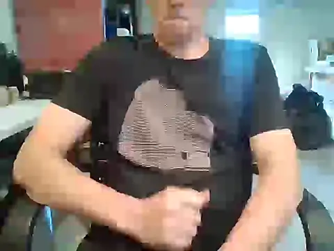 Snapshot of Raimundo1971 chatting on 18, 12, 2025 Raimundo1971 online show from 18, 12, 2025