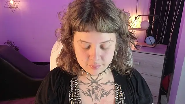 Sabrina scarlett online show from 29, 10, 2025