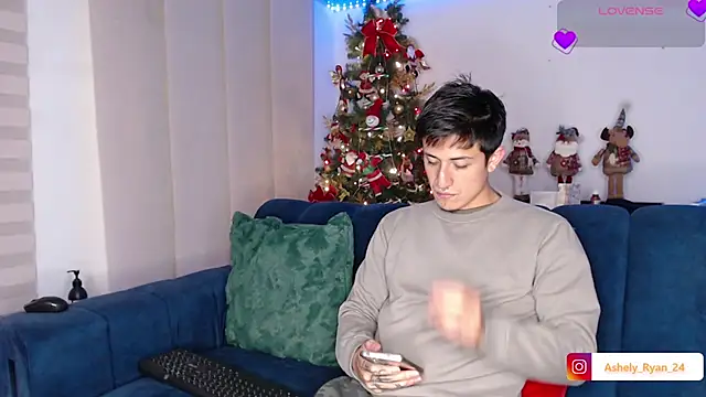 ashely ryan24 online show from 1, 12, 2025