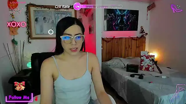 Snapshot of LauGrayJ chatting on 10, 12, 2024 LauGrayJ online show from 10, 12, 2024