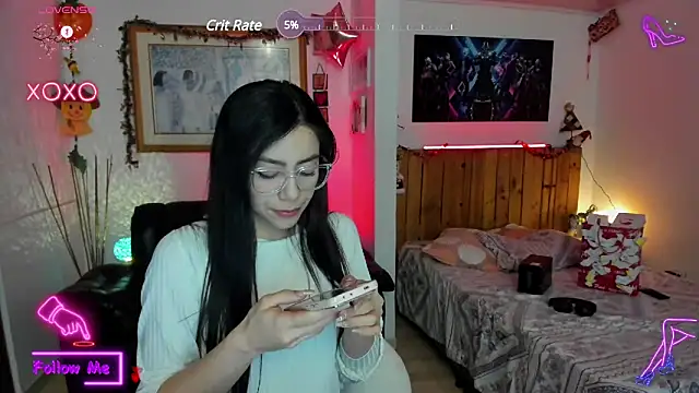 Snapshot of LauGrayJ chatting on 6, 1, 2025 LauGrayJ online show from 6, 1, 2025