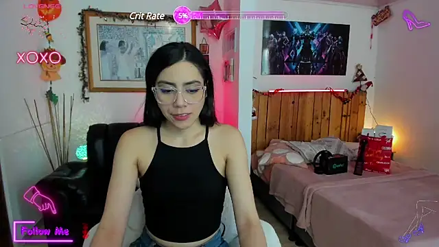 Snapshot of LauGrayJ chatting on 8, 1, 2025 LauGrayJ online show from 8, 1, 2025