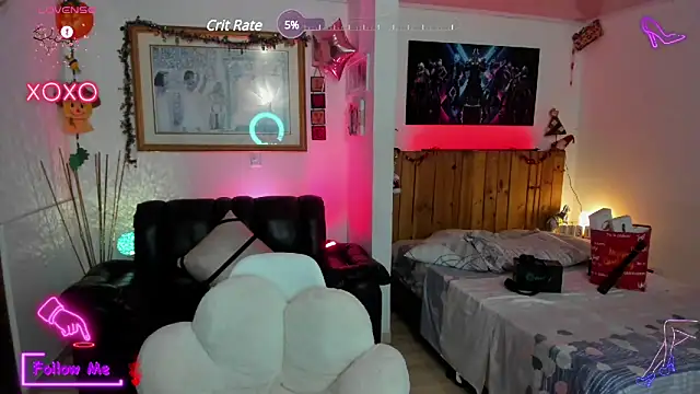 Snapshot of LauGrayJ chatting on 1, 2, 2025 LauGrayJ online show from 1, 2, 2025