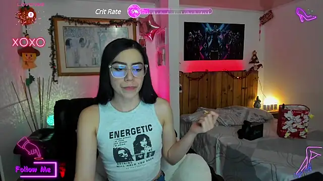 Snapshot of LauGrayJ chatting on 8, 2, 2025 LauGrayJ online show from 8, 2, 2025