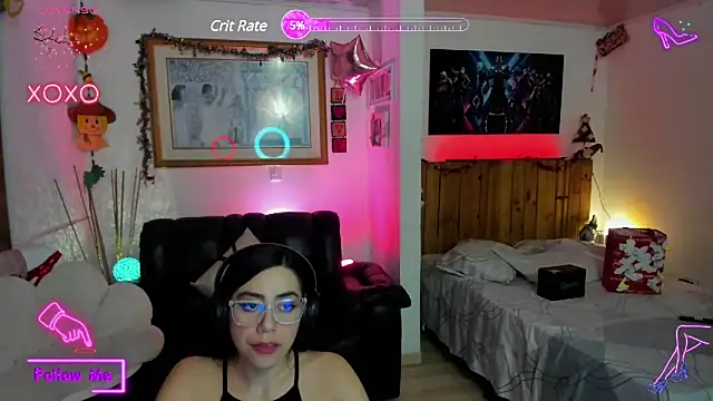 Snapshot of LauGrayJ chatting on 15, 2, 2025 LauGrayJ online show from 15, 2, 2025