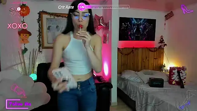 Snapshot of LauGrayJ chatting on 19, 2, 2025 LauGrayJ online show from 19, 2, 2025
