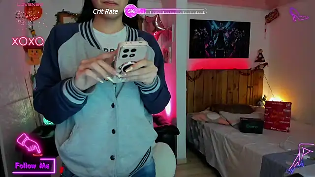 Snapshot of LauGrayJ chatting on 27, 2, 2025 LauGrayJ online show from 27, 2, 2025