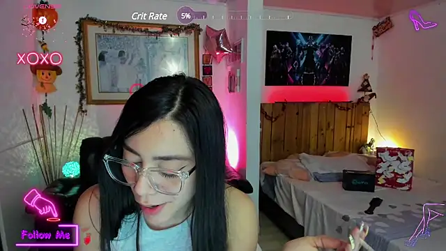 Snapshot of LauGrayJ chatting on 8, 3, 2025 LauGrayJ online show from 8, 3, 2025