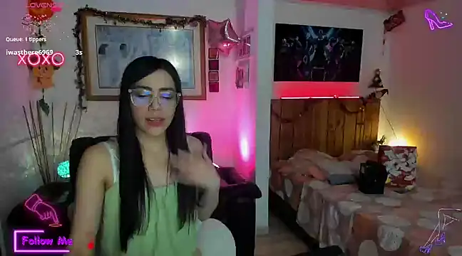 Snapshot of LauGrayJ chatting on 15, 3, 2025 LauGrayJ online show from 15, 3, 2025