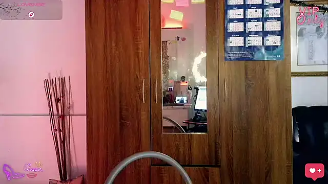 LauGrayJ online show from 6, 2, 2026