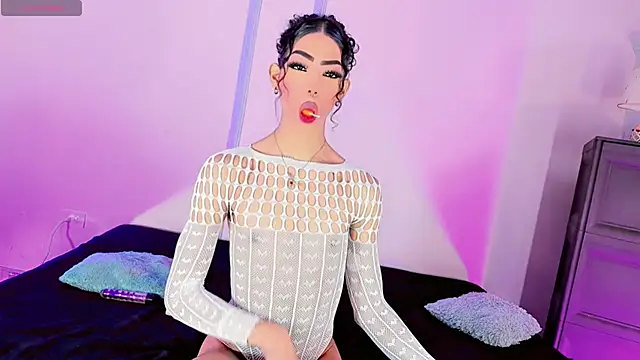 Tiffany moonblack online show from 8, 11, 2025