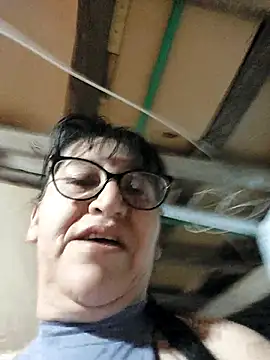 clarita 01 online show from 14, 10, 2025