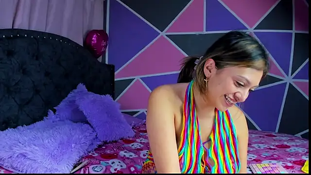 Emmily Walker online show from 10, 7, 2026