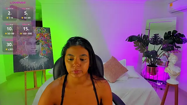 JANYLOVE   online show from 8, 4, 2026