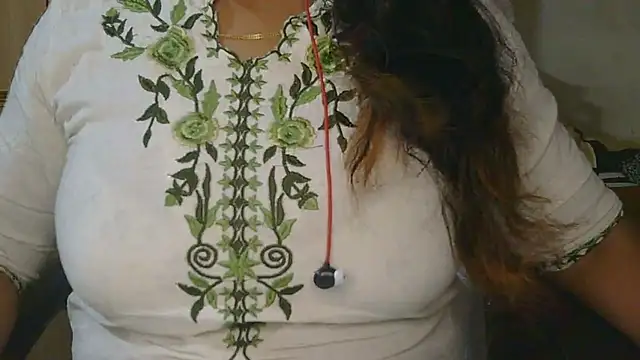 Cute Ruhi99 online show from 13, 4, 2026