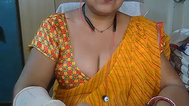 Snapshot of Cute_Ruhi99 chatting on 23, 4, 2026 Cute Ruhi99 online show from 23, 4, 2026