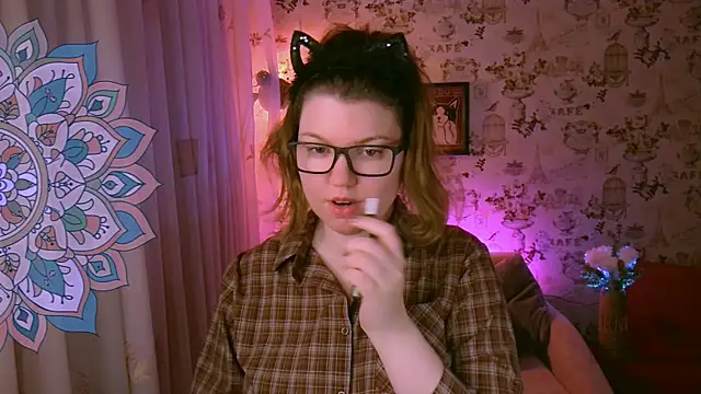 VioletteWay online show from 5, 4, 2026