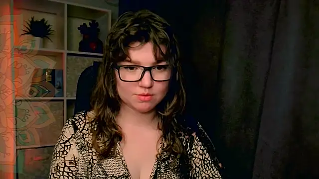 Snapshot of VioletteWay chatting on 5, 7, 2026 VioletteWay online show from 5, 7, 2026