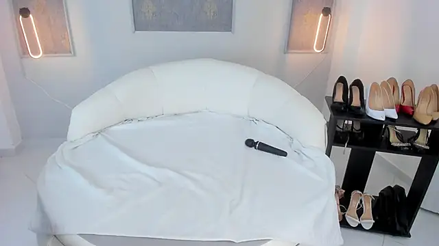 Sara Gomez online show from 2, 3, 2026