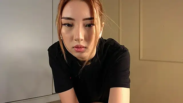 Snapshot of tinki_winkii chatting on 4, 10, 2025 tinki winkii online show from 4, 10, 2025