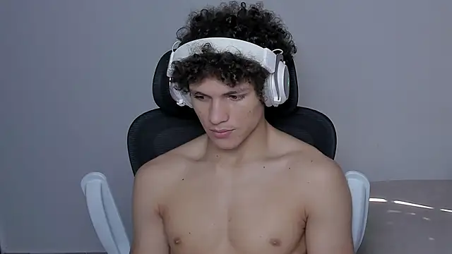 laurent nova online show from 6, 11, 2025