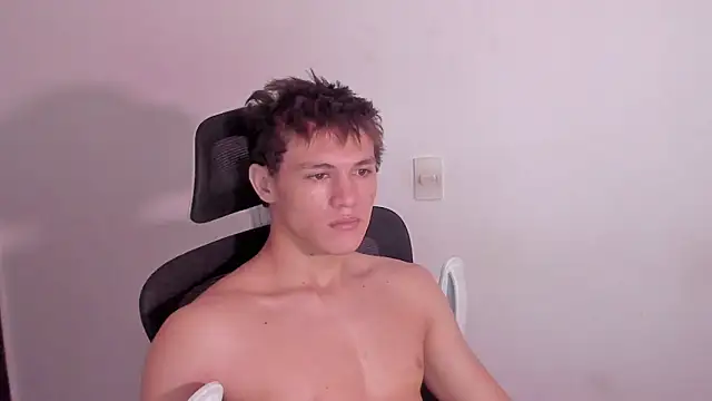 laurent nova online show from 5, 4, 2026