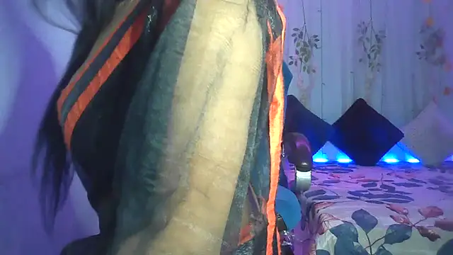 Snapshot of Queenhimanshi chatting on 10, 1, 2025 Queenhimanshi online show from 10, 1, 2025