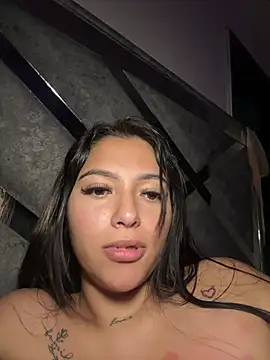 Snapshot of Dakotha_v_ chatting on 19, 5, 2026 Dakotha v online show from 19, 5, 2026