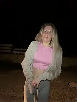 Holly-Glamour online show from 2, 7, 2026