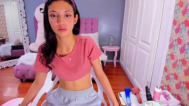 Iris Stone  online show from 9, 1, 2025