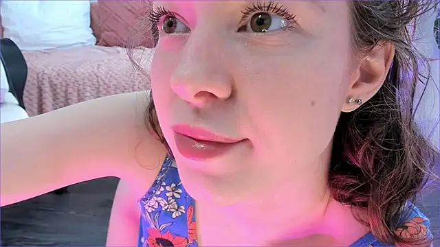 Viktoria Oliverr online show from 19, 3, 2025