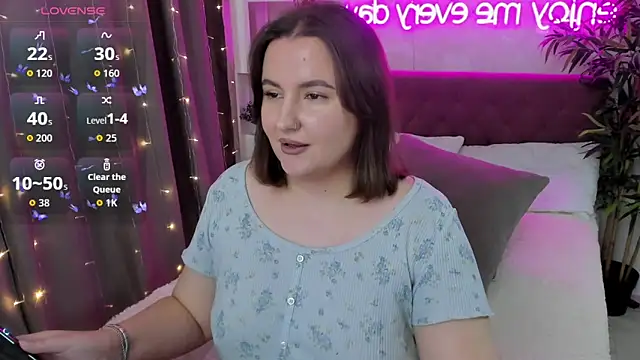 FeralPeach online show from 17, 10, 2025