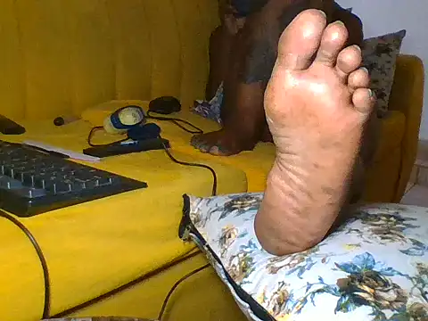 Snapshot of sherry_anne chatting on 5, 5, 2026 sherry anne online show from 5, 5, 2026