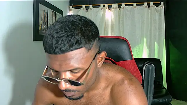Snapshot of Black_indiian chatting on 28, 4, 2026 Black indiian online show from 28, 4, 2026