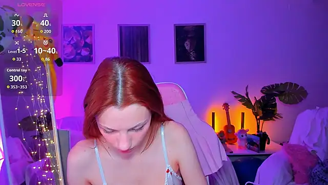 Alyssa Smitt online show from 23, 11, 2025