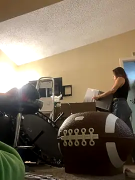 Snapshot of SafeinouterSpace chatting on 2, 10, 2025 SafeinouterSpace online show from 2, 10, 2025