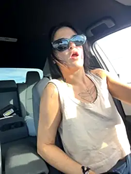 Snapshot of SafeinouterSpace chatting on 26, 11, 2025 SafeinouterSpace online show from 26, 11, 2025