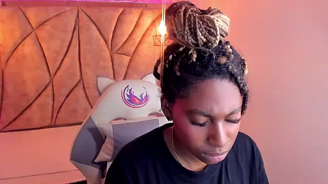Snapshot of Queen_perla_ chatting on 19, 1, 2025 Queen perla online show from 19, 1, 2025